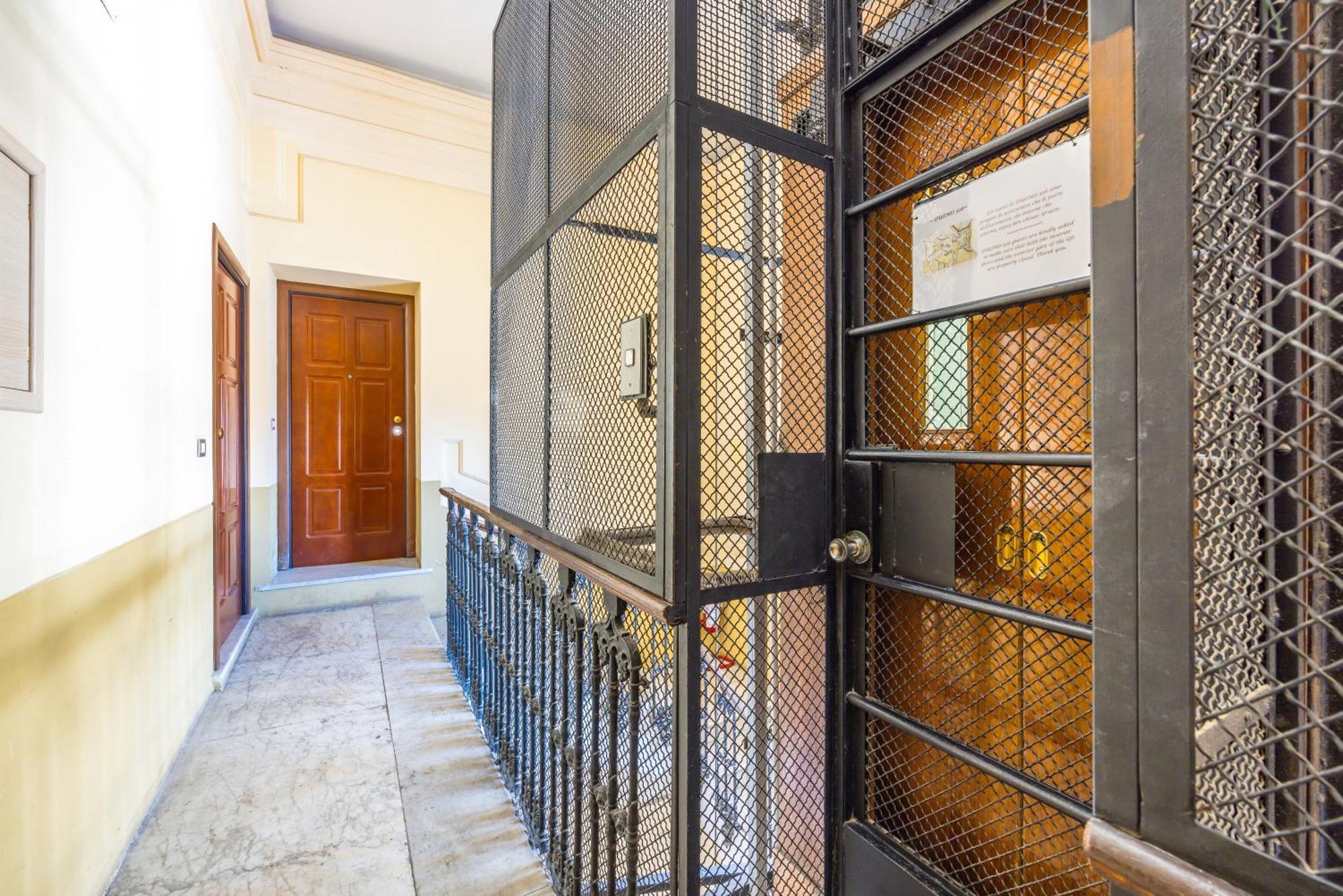 Apartamento Duomo Grand Family Loft Nápoles Exterior foto